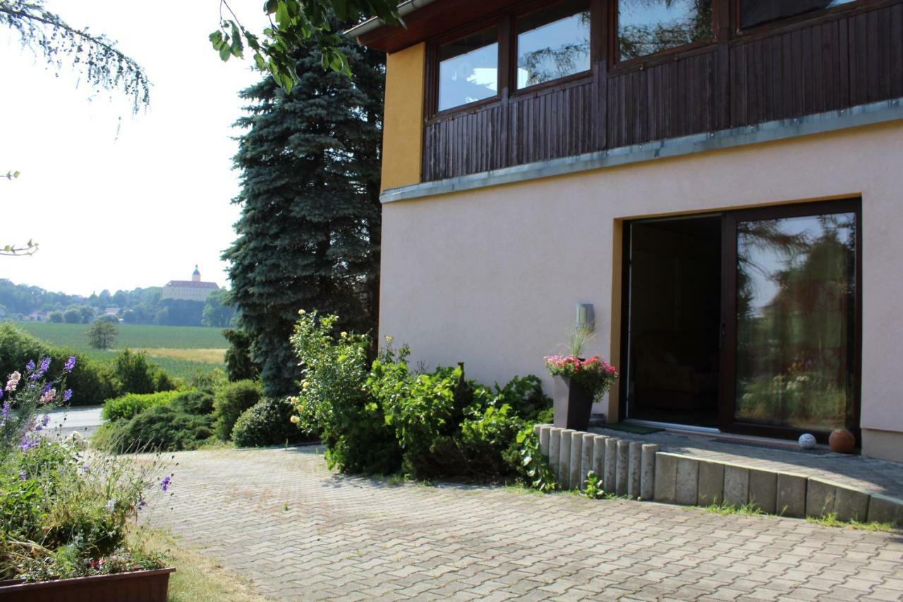 Ferienwohnung Im Gruenen Diesbar-Seusslitz ภายนอก รูปภาพ
